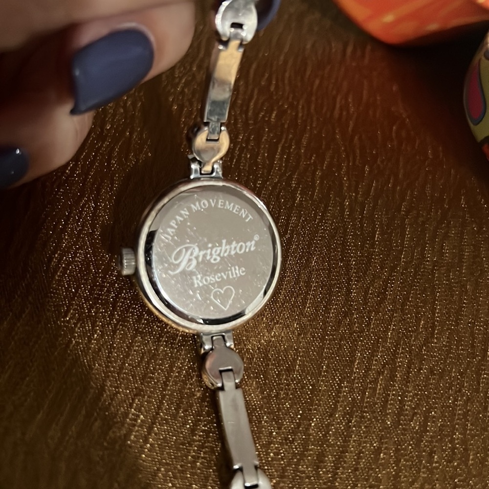 Brighton Crystal watch fit size 6 1/2 or 7”.